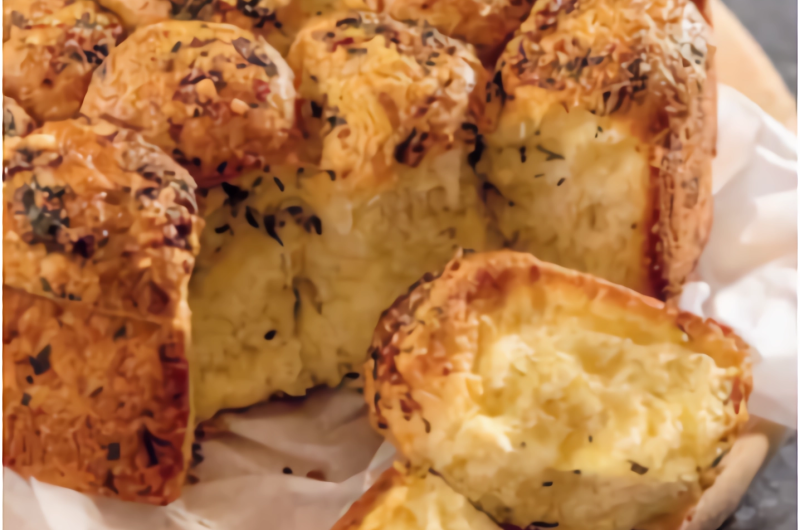 GARLIC, HERB & PARMESANPULL-APART BRIOCHE