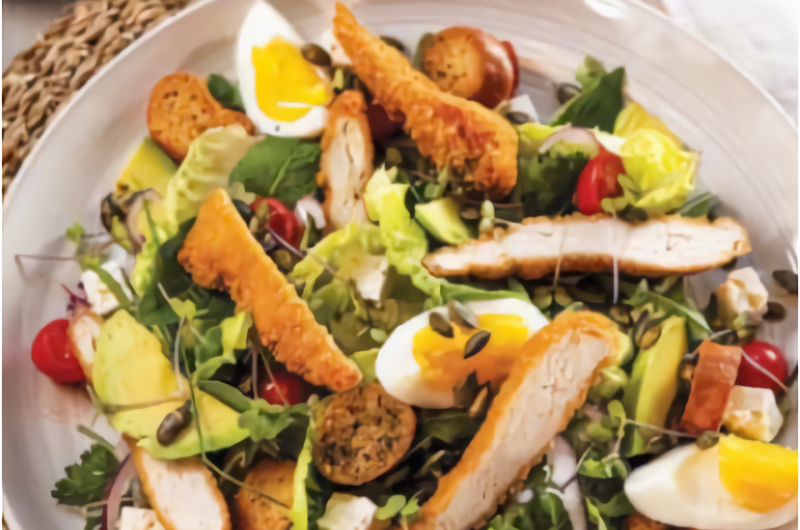 CHICKEN, AVOCADO& FETA SALAD